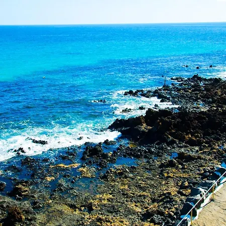 公寓 Bahia Sea 2 *